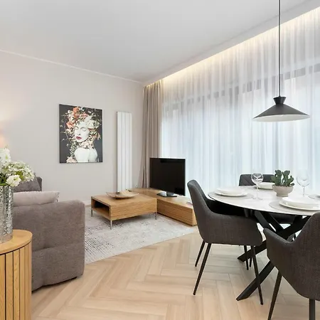 아파트 Elegant With Desk Marina 3city By Renters 그단스크
